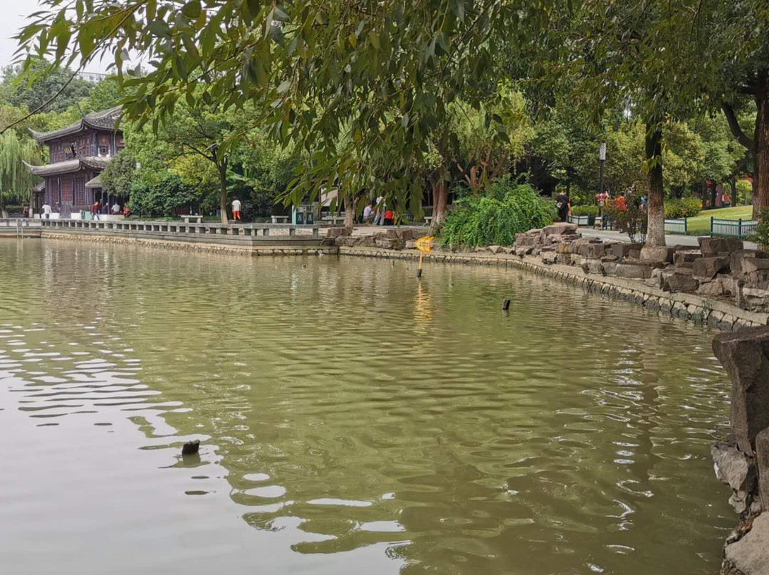 义乌绣湖公园景点图片