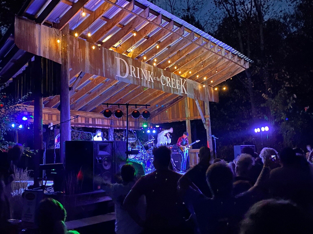 Cedar Creek Winery, Brewery and Distillery-Martinsville必去景点