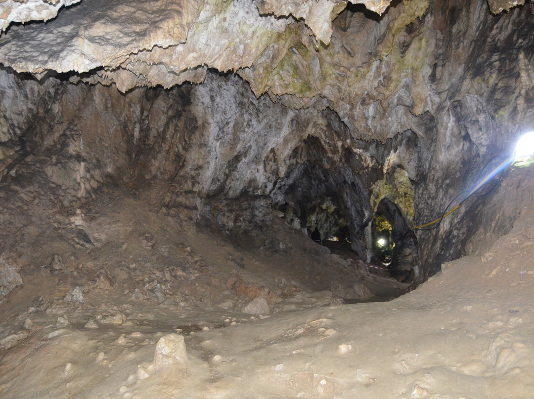 Polovragi Cave景点图片