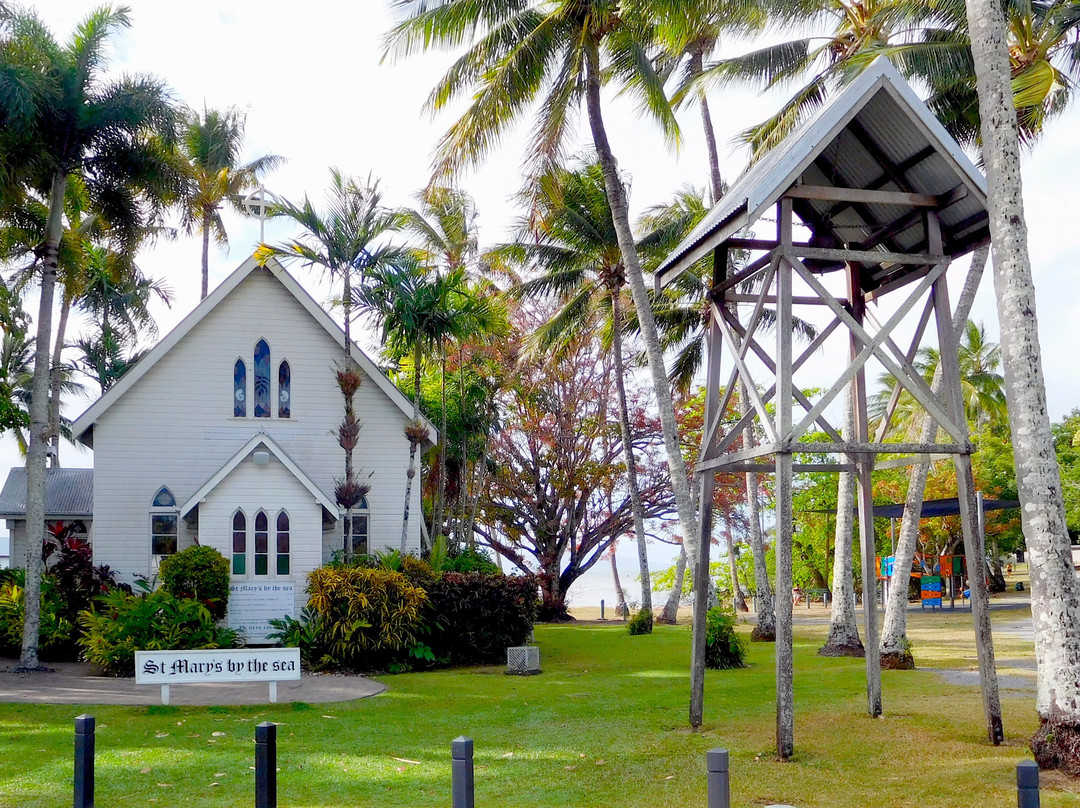 St Mary’s by The Sea chapel-道格拉斯港必去景点