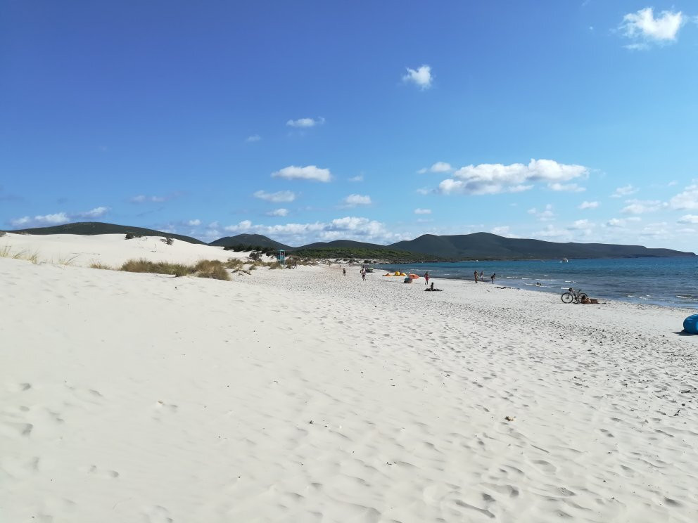 Le Dune Beach-Porto Pino必去景点