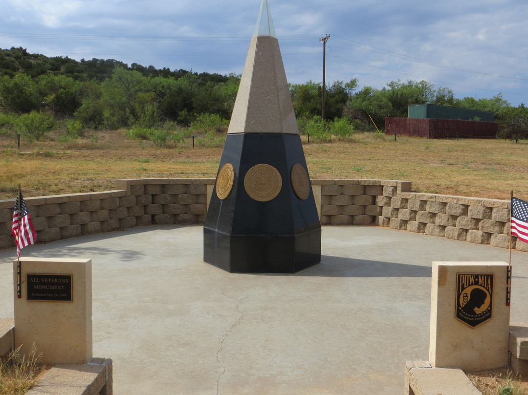 The Big Spring Vietnam Memorial景点图片