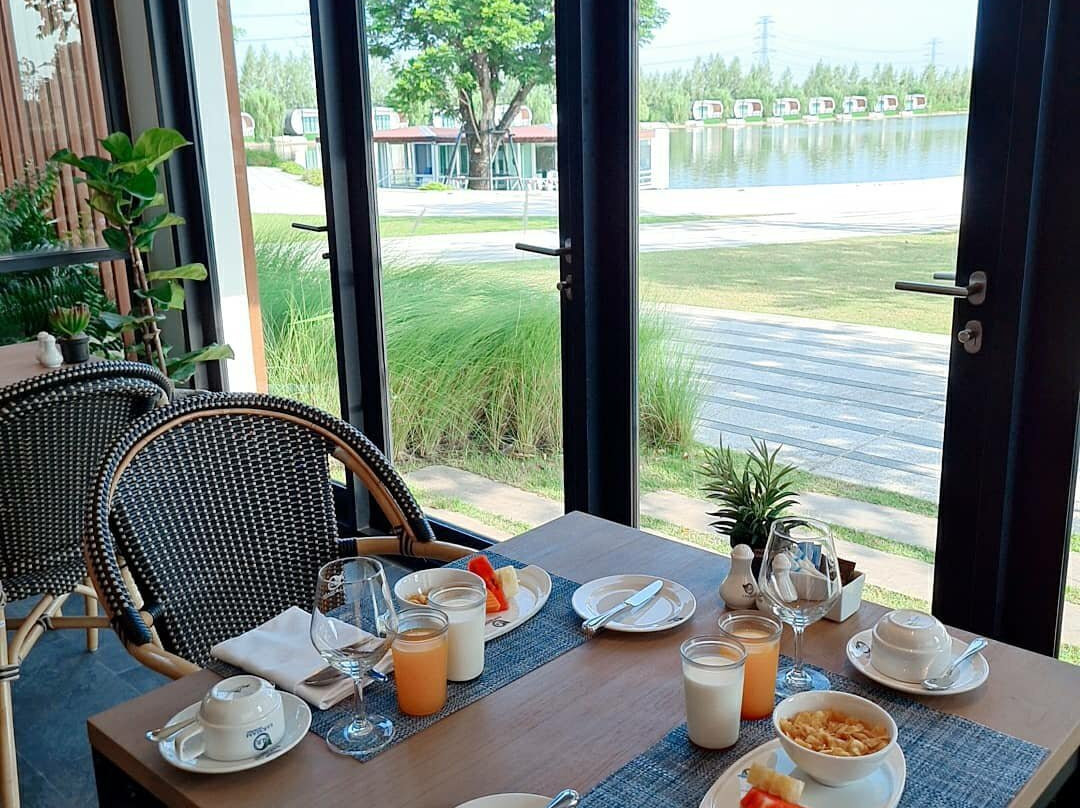 Saksiam Lakeside Resort主图