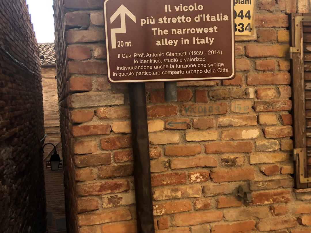 The Narrowest Alley in Italy-里帕特兰索内必去景点