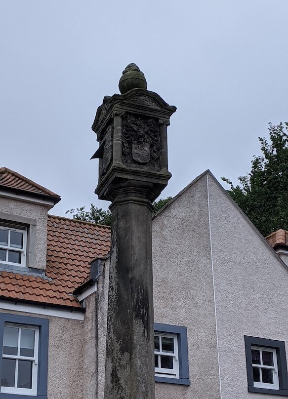 Market Cross-Airth必去景点