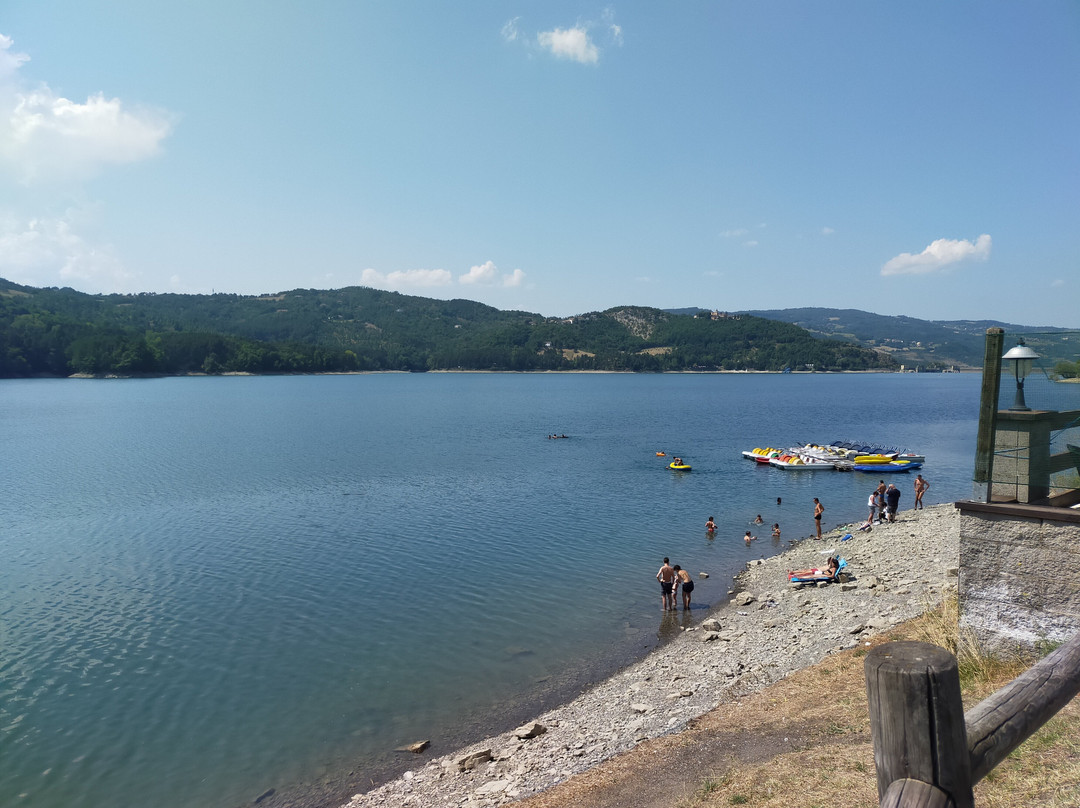 Lago del Brasimone景点图片