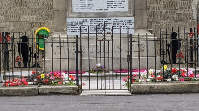 Overtown War Memorial-Overtown必去景点