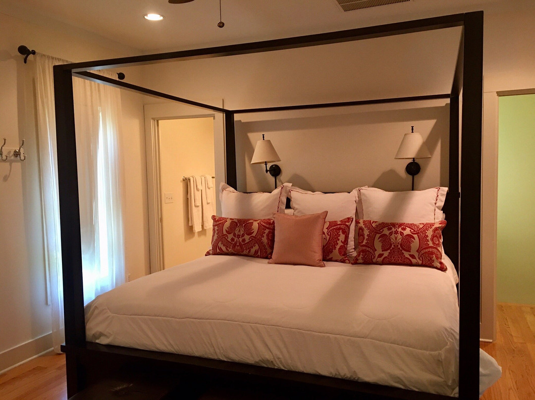 The Lodge at Gorham's Bluff主图