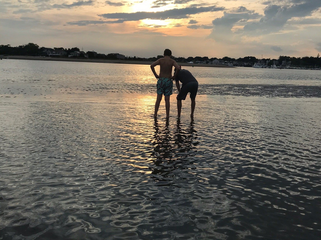 Clinton Town Beach-Clinton必去景点