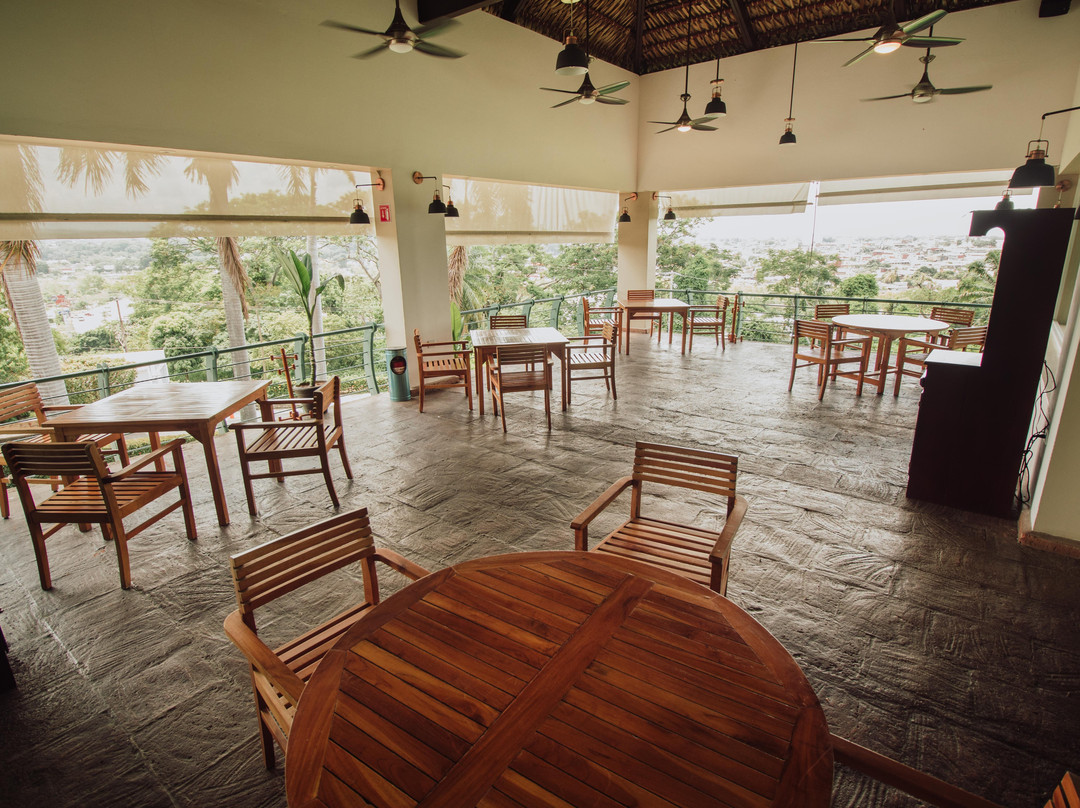 Hotel Loma Real主图