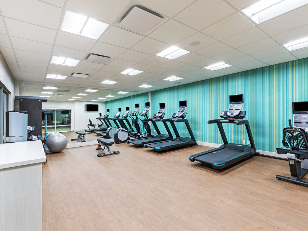 Holiday Inn Express & Suites Parsons By IHG主图