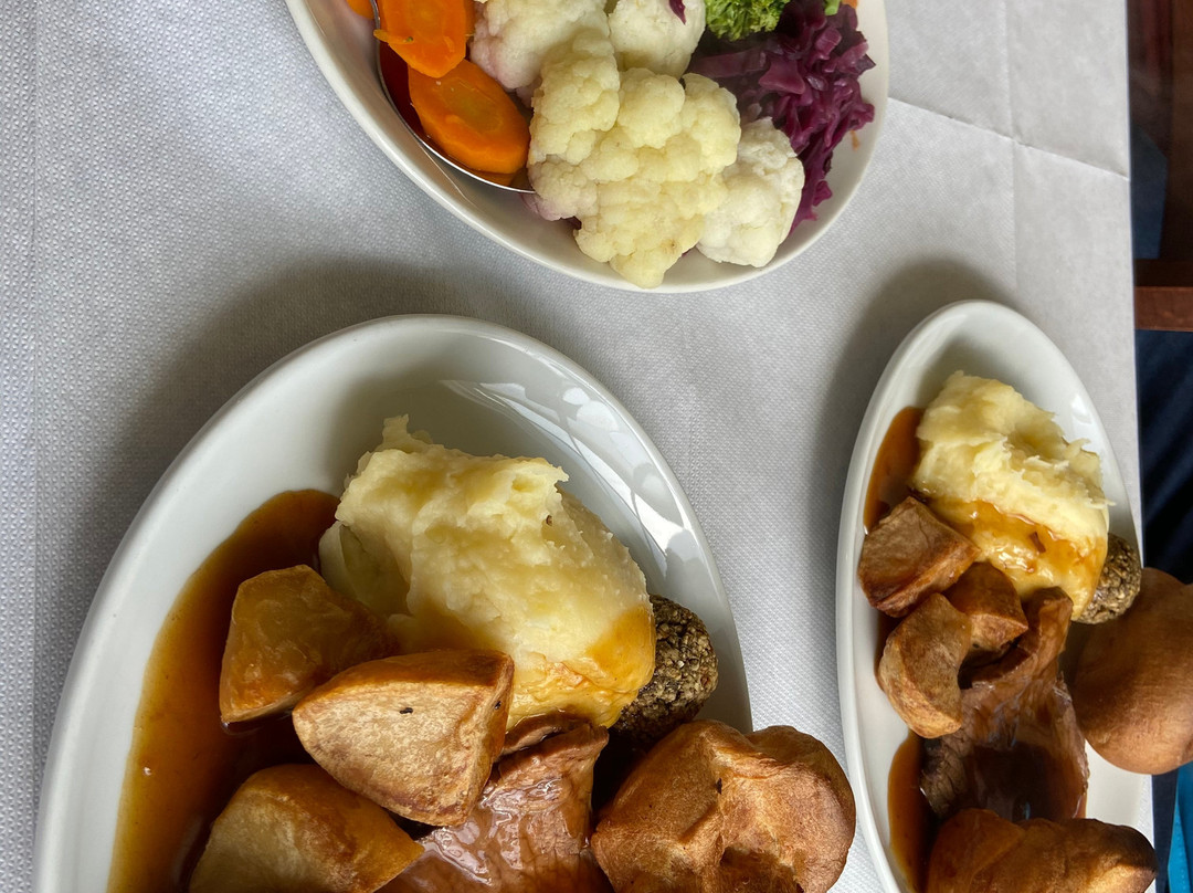 The Bell Hotel主图