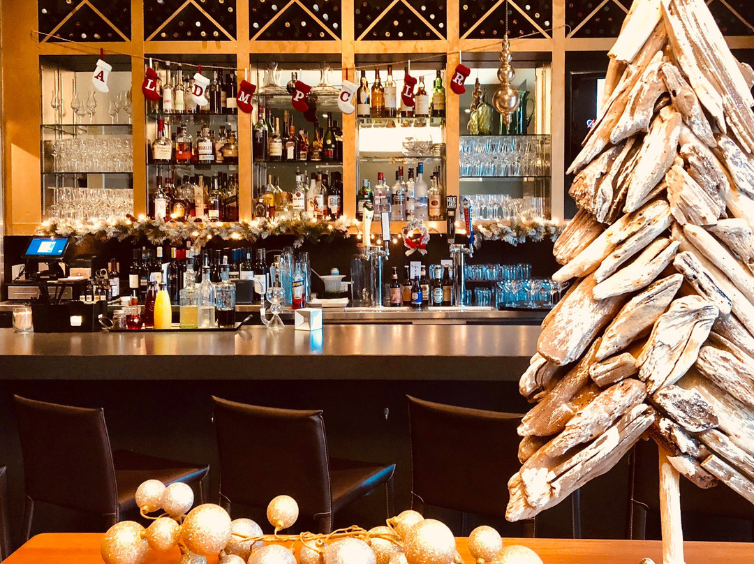 The Blue Door Kitchen and Inn主图