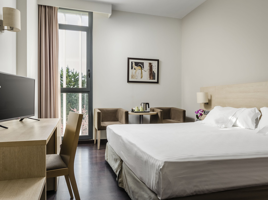 巴塞罗那武萨酒店主图