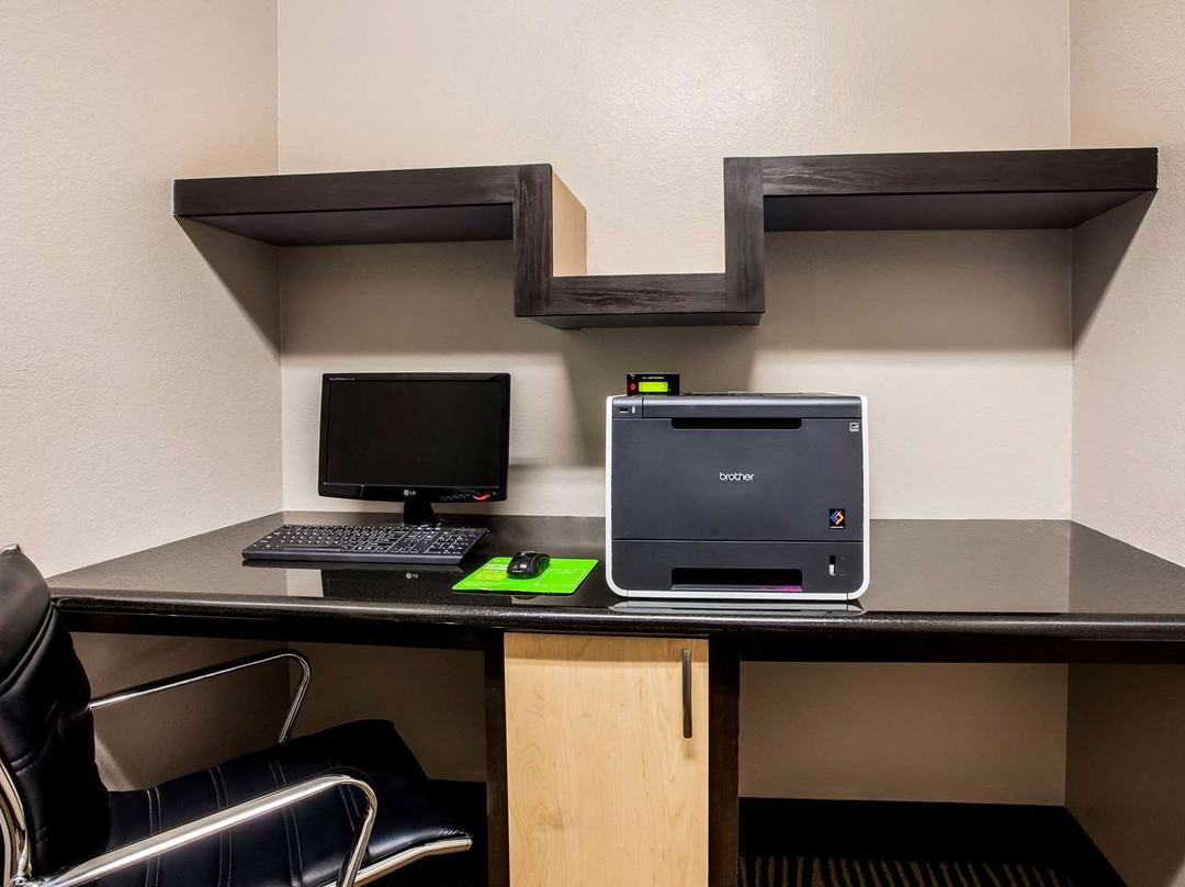 La Quinta Inn & Suites by Wyndham Pasadena主图