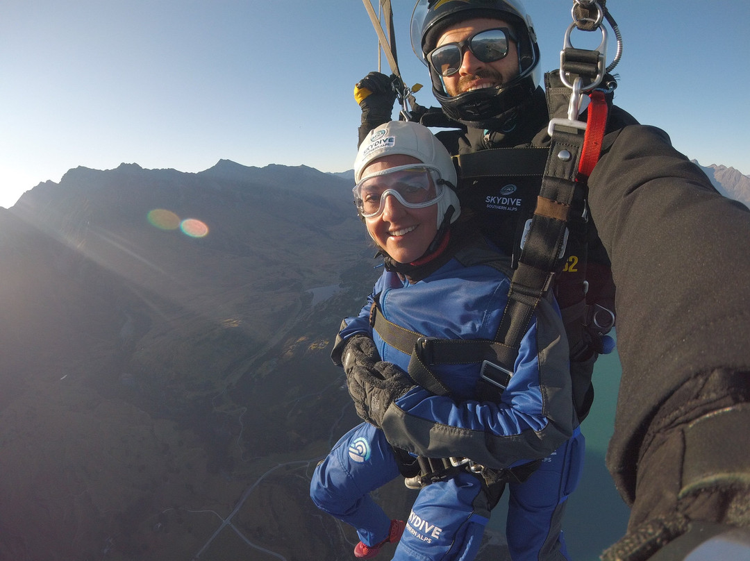 天堂高空跳伞-皇后镇必去景点