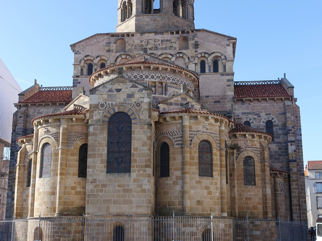 L'Abbatiale Saint-Austremoine景点图片