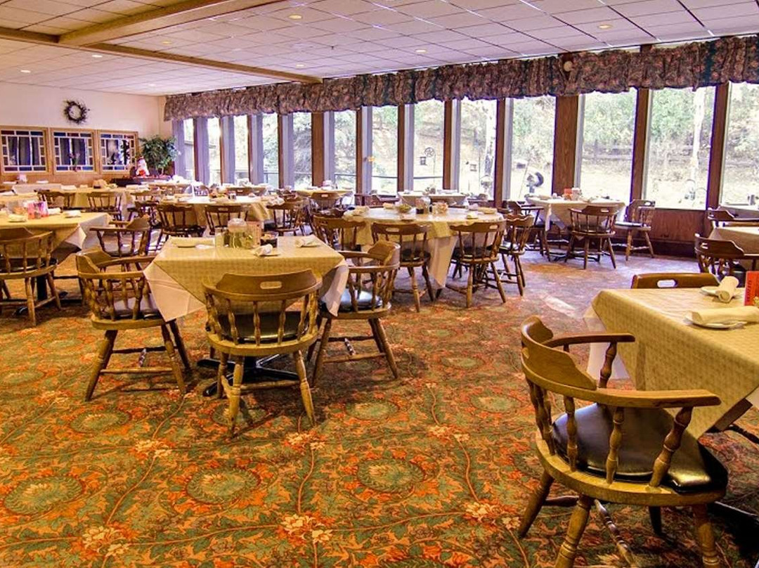 Voyageur Inn and Conference Center主图