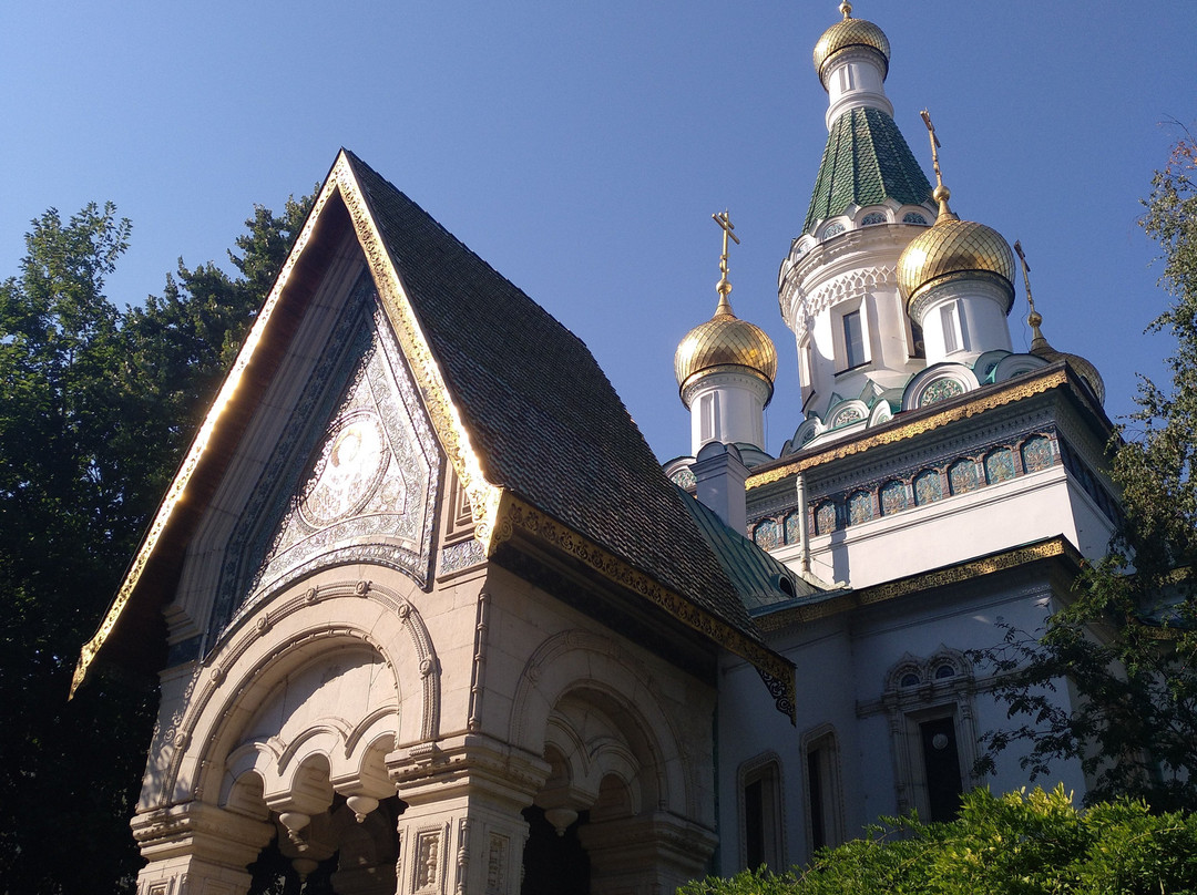 圣尼古拉斯俄罗斯教堂 (Tsurkva Sveta Nikolai)-索非亚必去景点