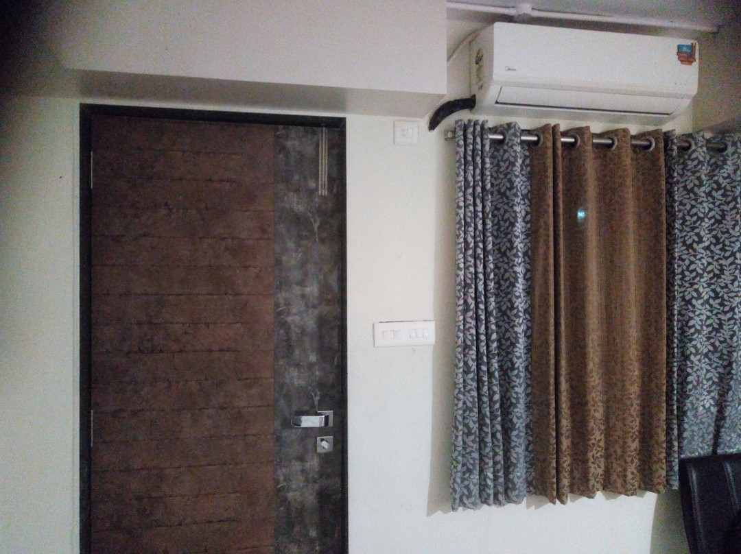 OYO Flagship 23096 Laxmi Residency主图