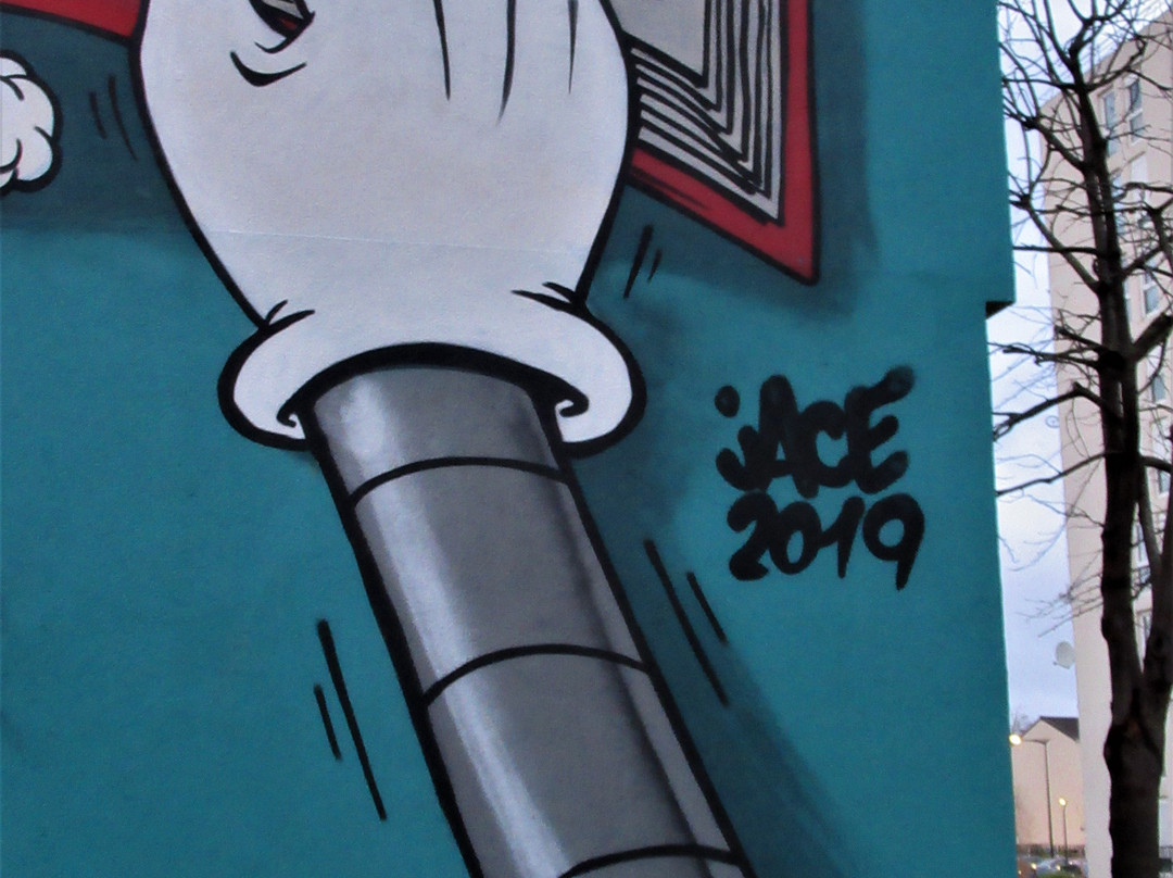 Fresque "A livre ouvert"-阿尔福维尔必去景点