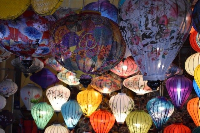 Hong Van Handmade Lantern Shop-会安必去景点