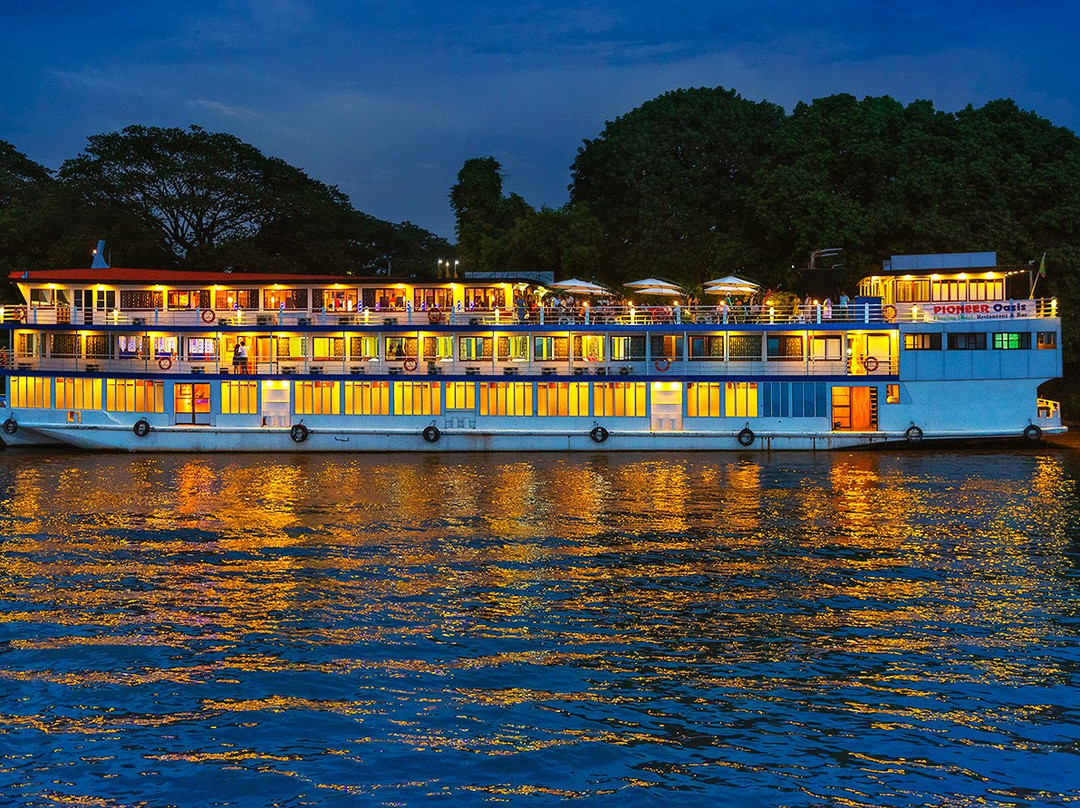 敏贡古城餐馆和美食-Pioneer Oasis Floating Hotel, Bar and Restaurant