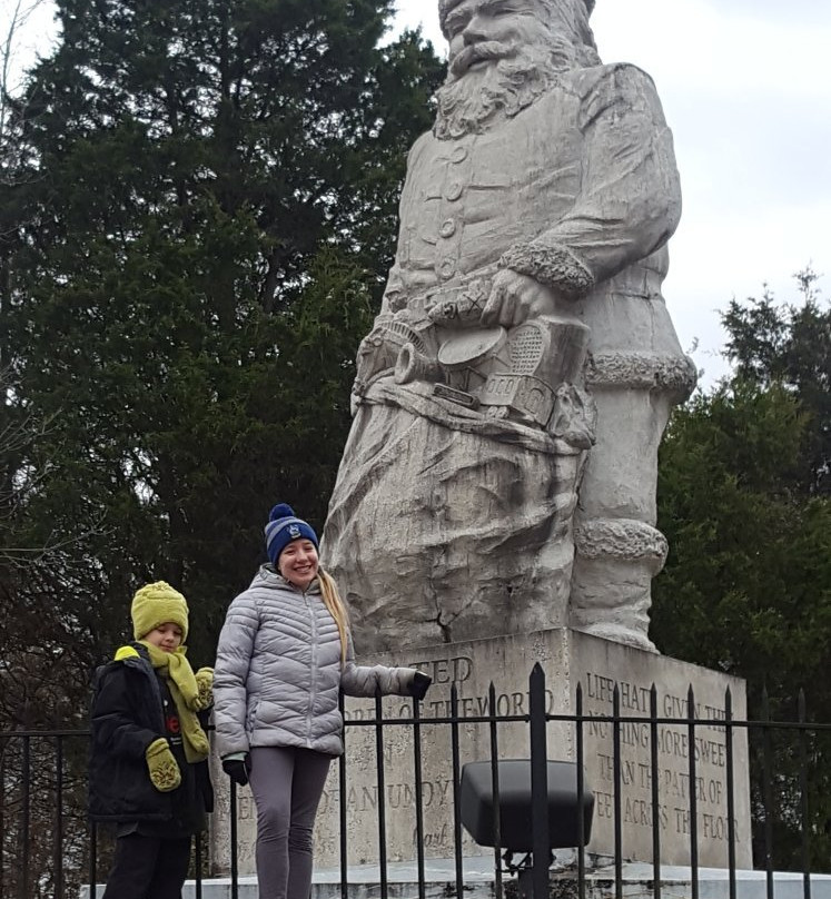 1935 Santa Statue-圣克劳斯必去景点