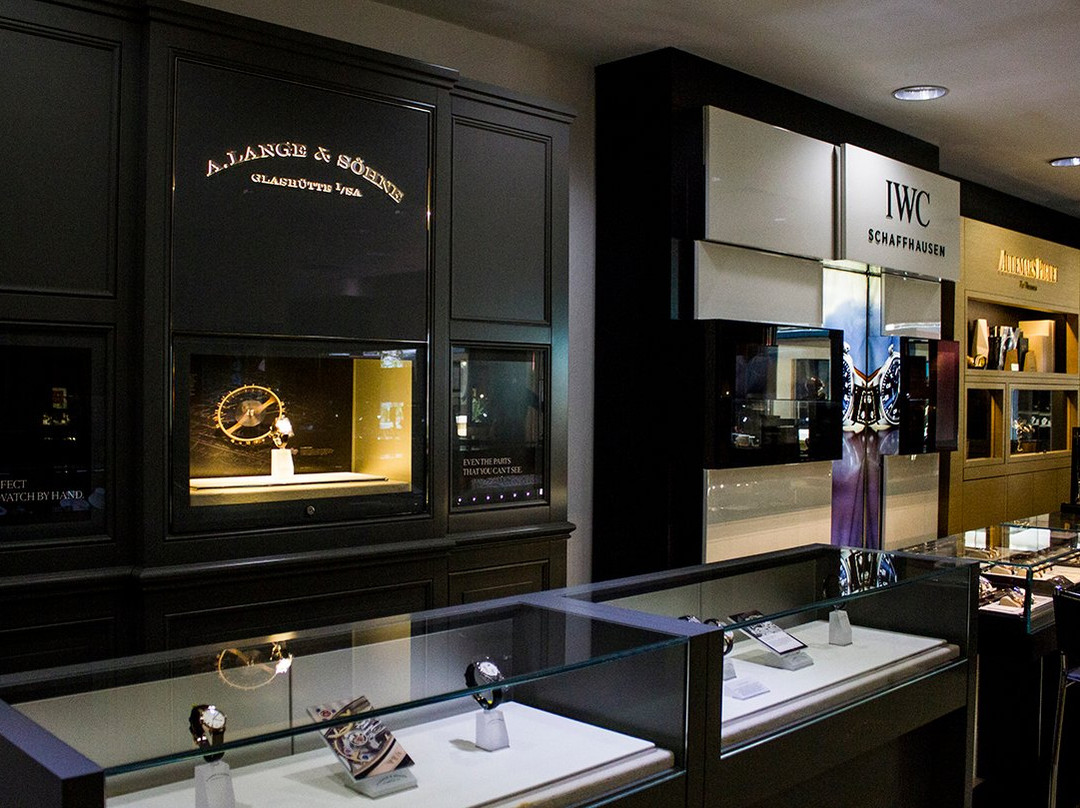 Jewels in Paradise-蒙特戈贝必去景点