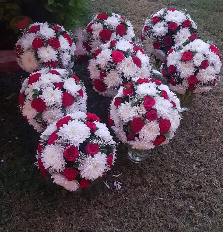 黄金宫殿度假酒店主图