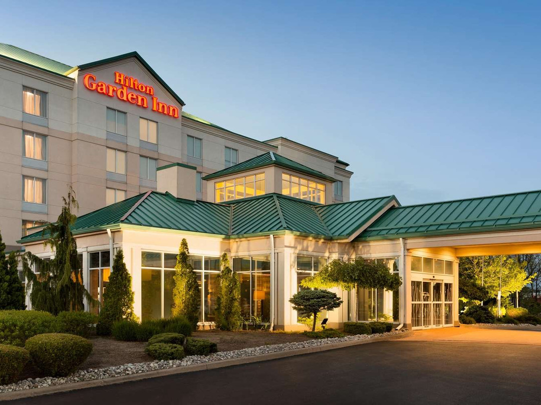 湖上尼亚加拉希尔顿花园酒店主图