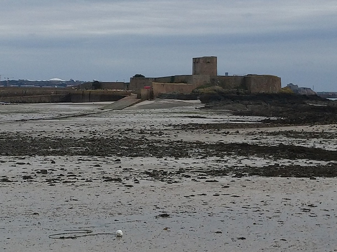 St Aubin's Fort-St. Aubin必去景点