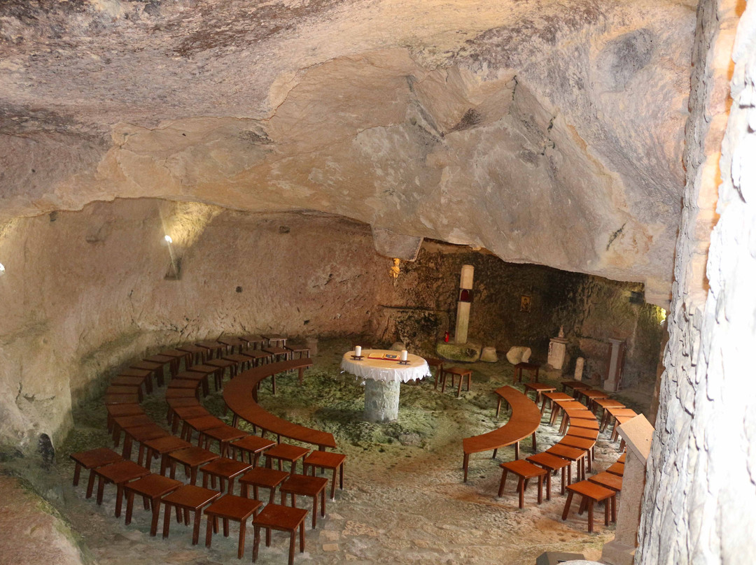 Chiesa Rupestre Sant'Antonio Abate-Pietracupa必去景点