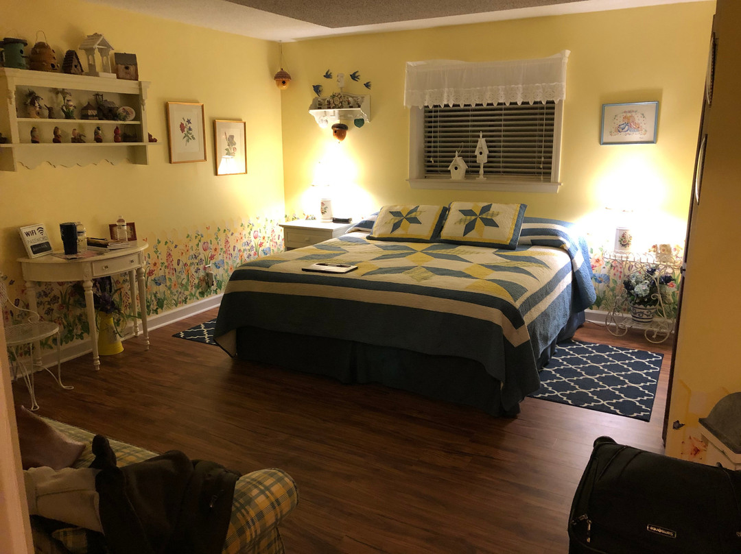 米尔斯河橡子住宿加早餐酒店主图