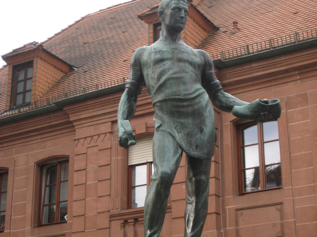 Schuster-Joss-Brunnen-Pirmasens必去景点