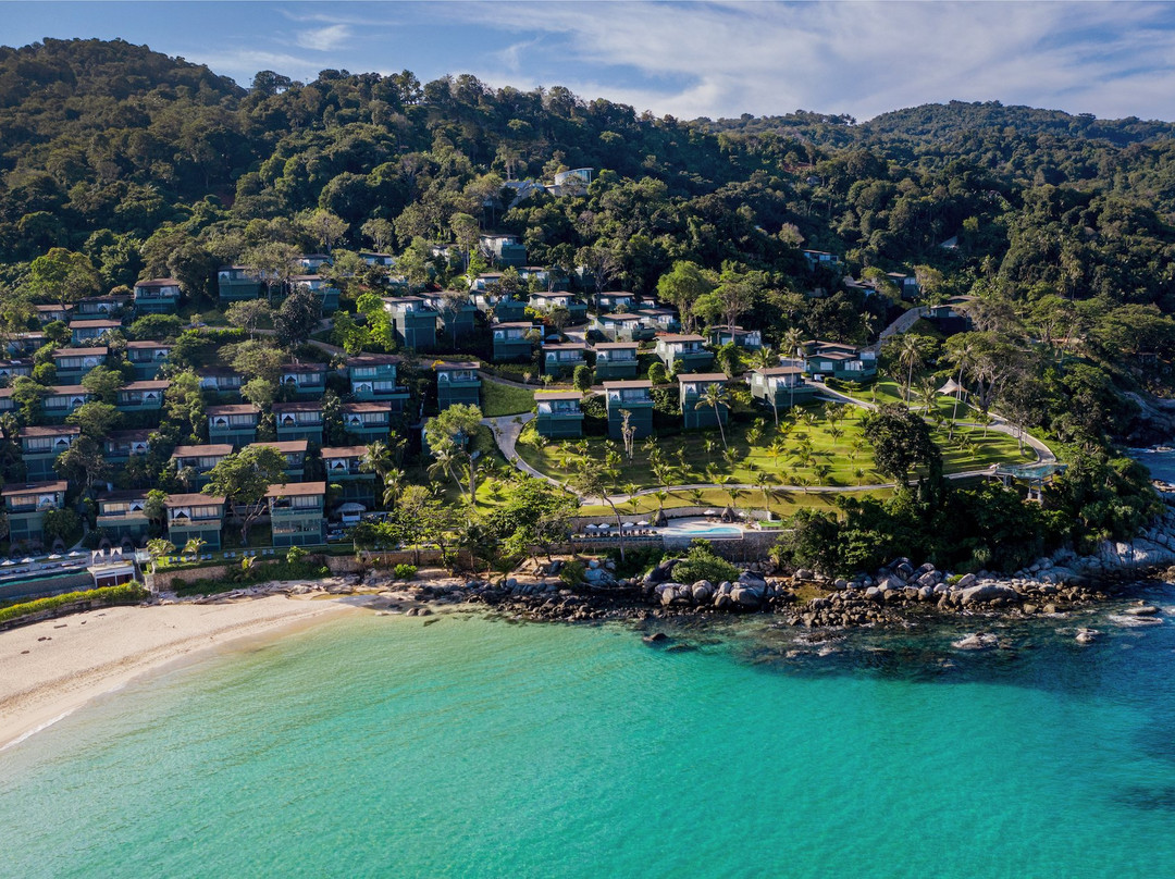 卡他泰尼海滨度假村主图