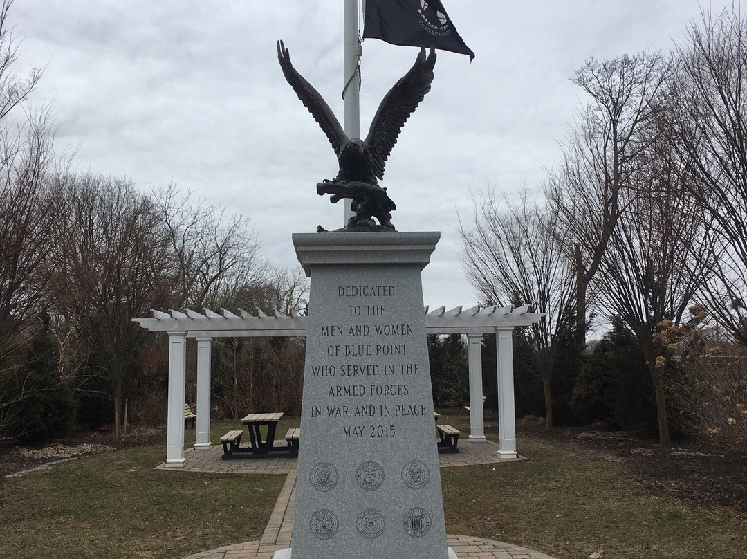 Blue Point Veterans Memorial Park景点图片