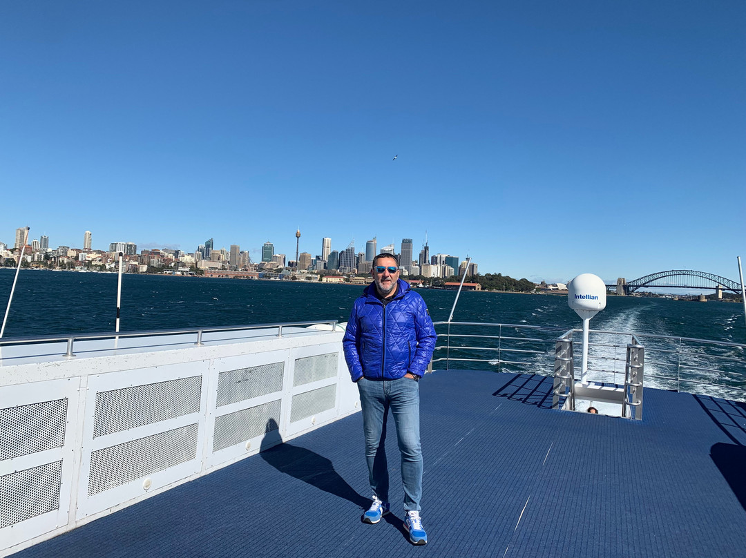 Sydney Whale Watching景点图片