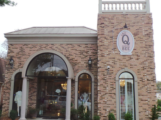 Queen Bee of Beverly Hills-亨茨维尔必去景点