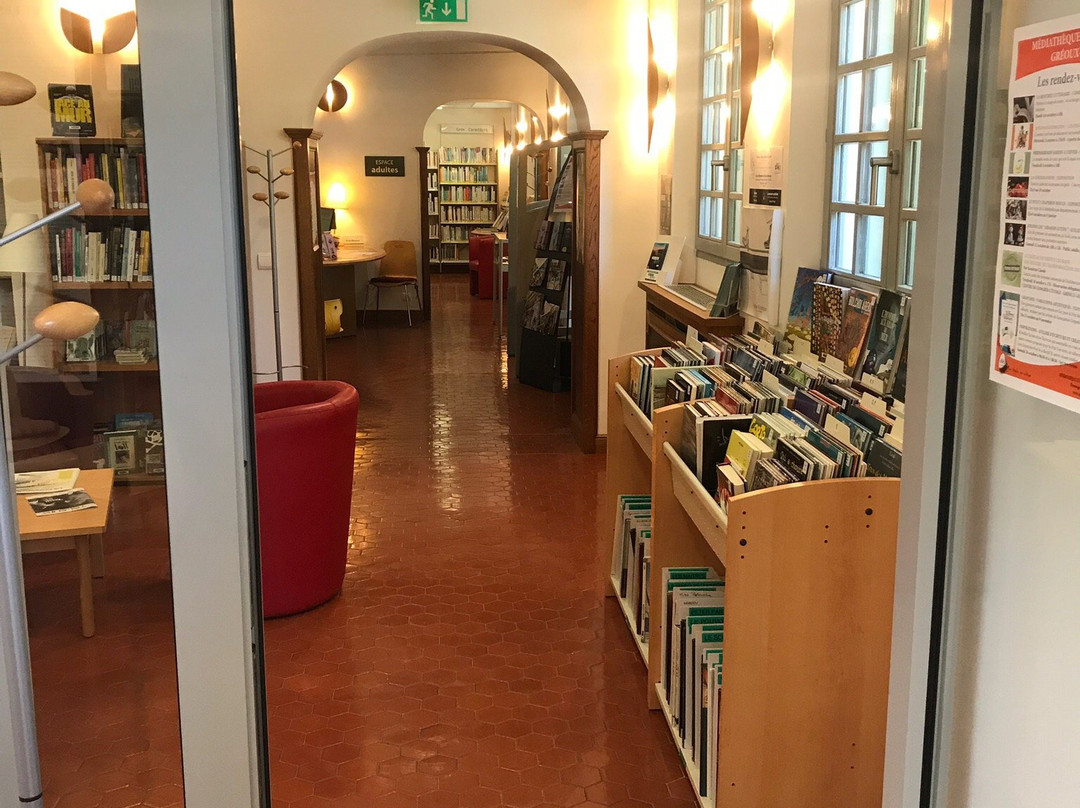 Mediatheque Lucien Jacques景点图片