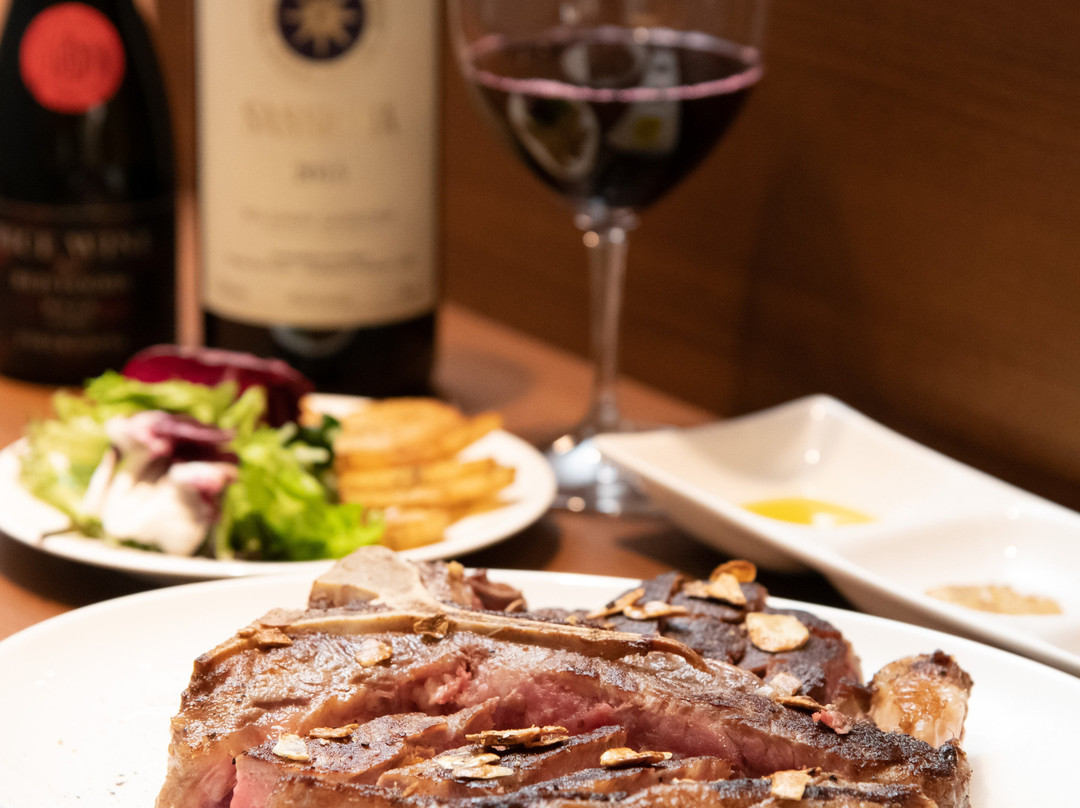 パインズステーキ＆ワイン
