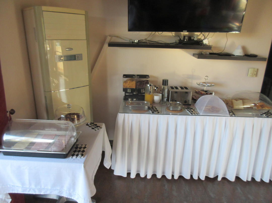 Pantheon Hotel & Suites主图