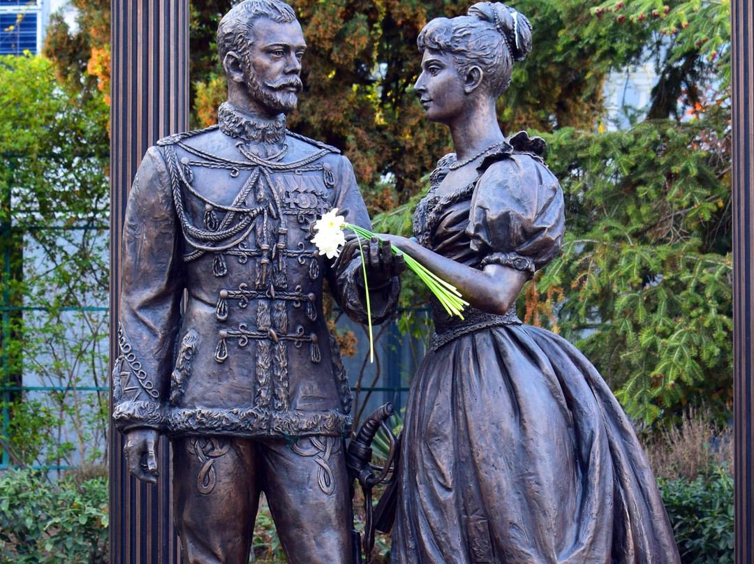 Monument to Tsarevich Nicholas and His Bride景点图片