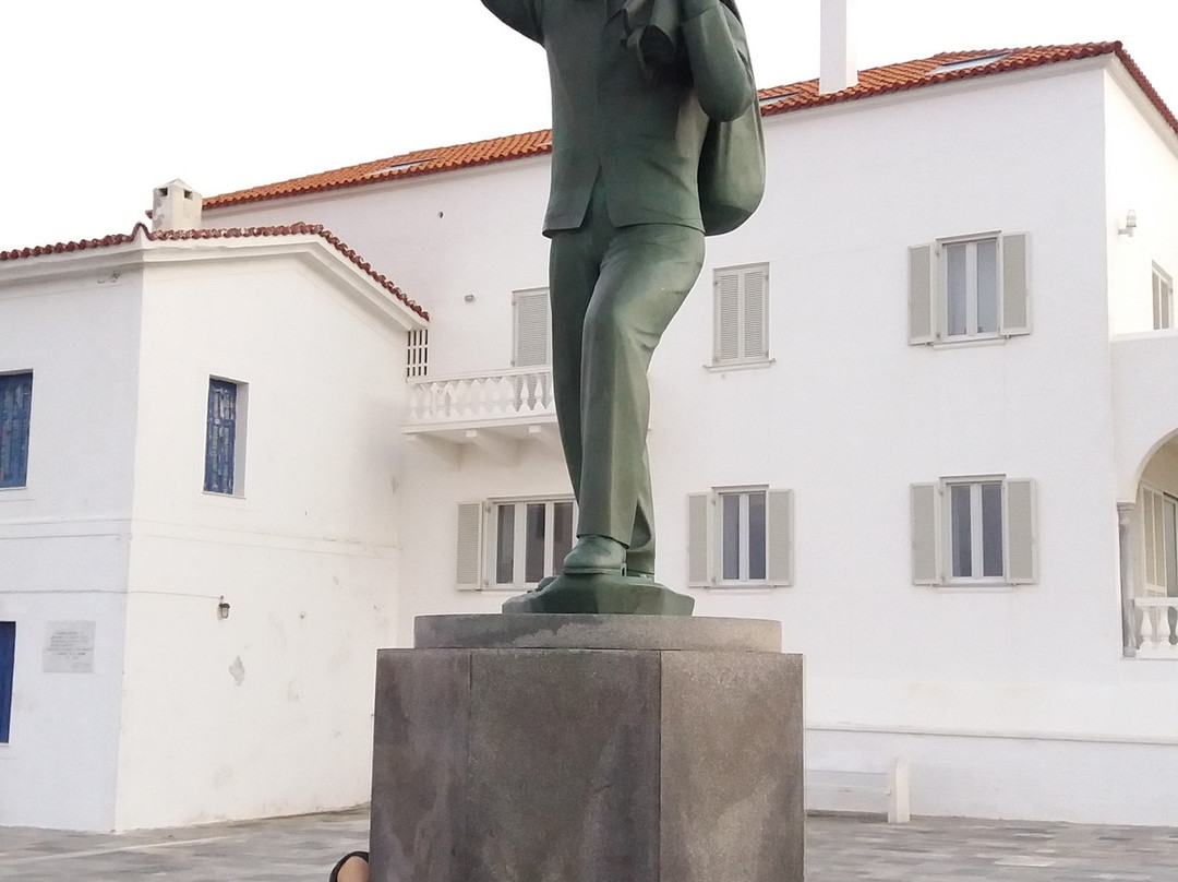 Platia Afanous Nafti-Andros Town必去景点