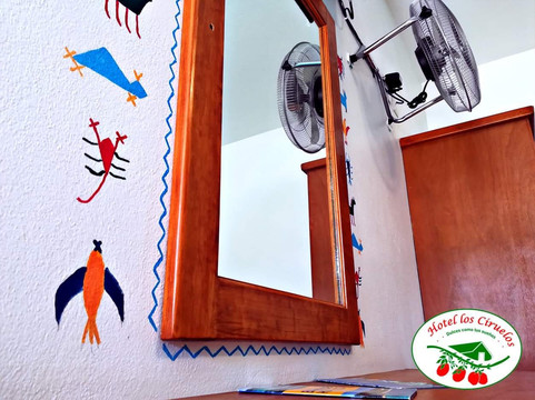 洛斯西卢罗斯酒店主图