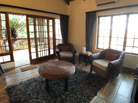 伍德兰斯雾观旅馆主图