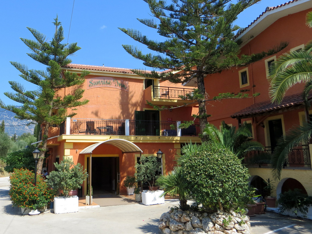 Sunrise Inn Hotel主图