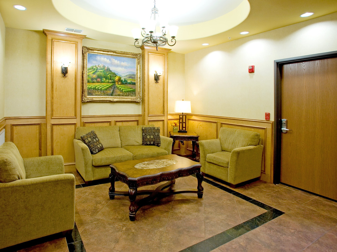 智选假日套房酒店约丹顿-普莱森 by IHG主图