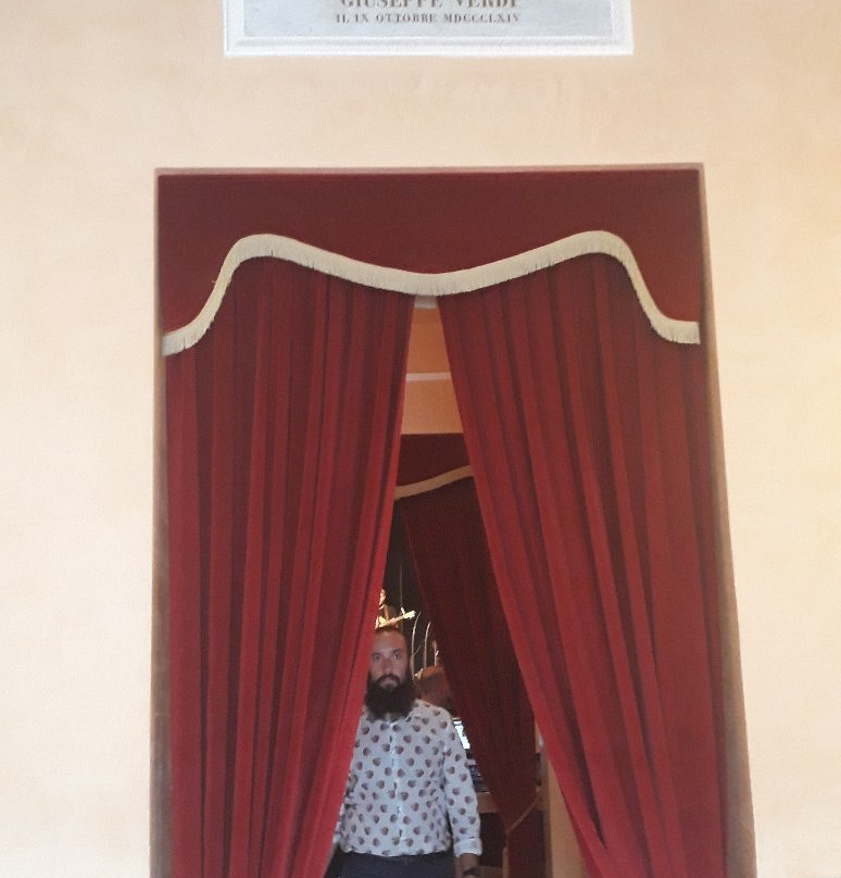 Teatro Bramante-Urbania必去景点
