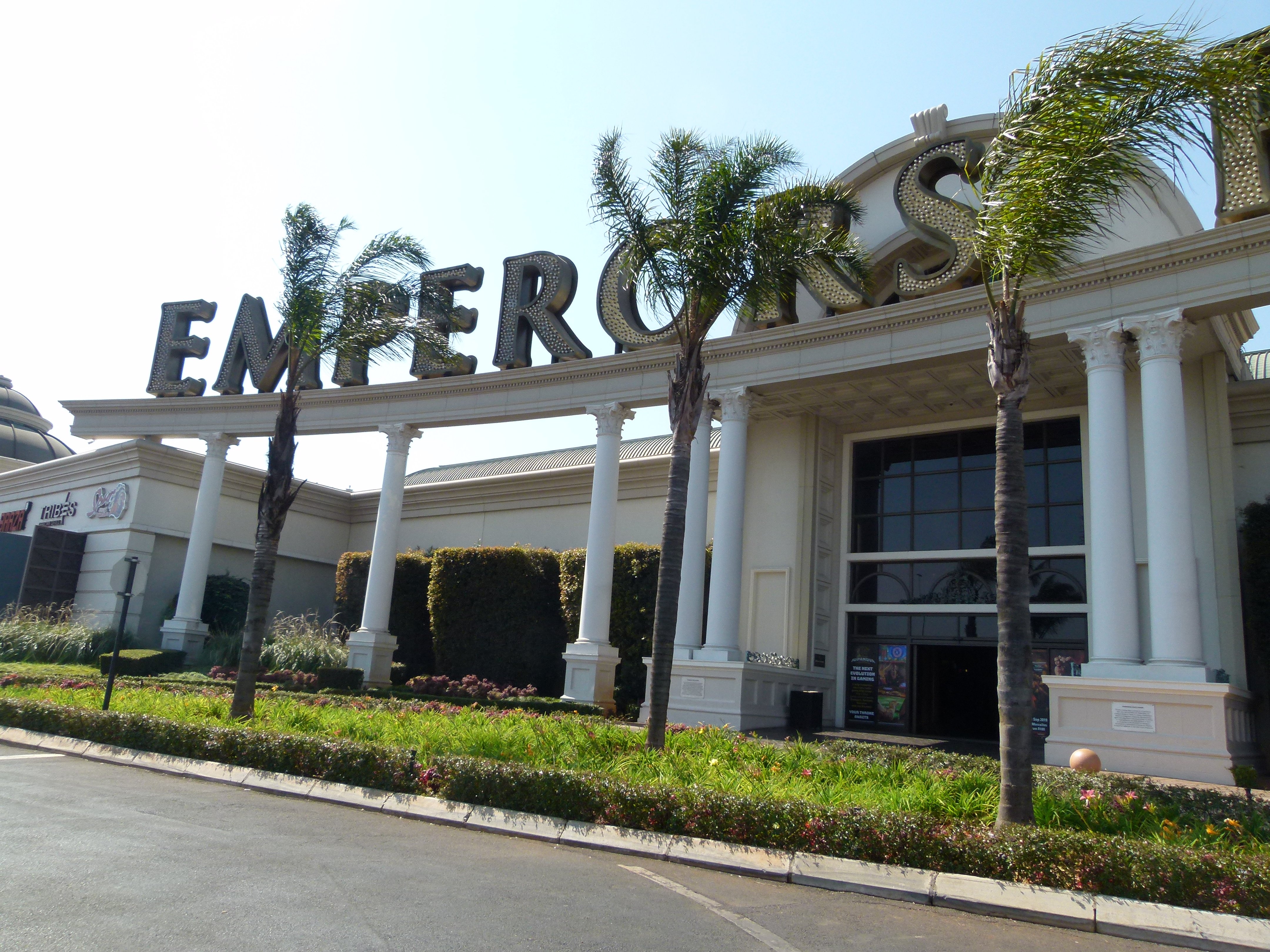 Peermont Mondior at Emperors Palace-浴室